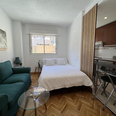 Estudio Madrid Apartment Luaran gambar
